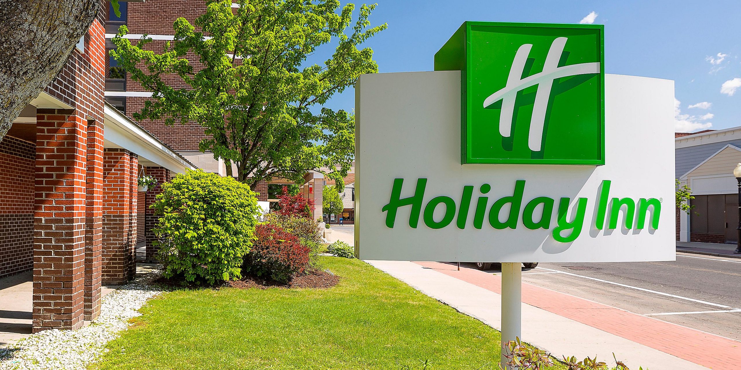 Holiday Inn North Adams, MA Hospitality Real Estate