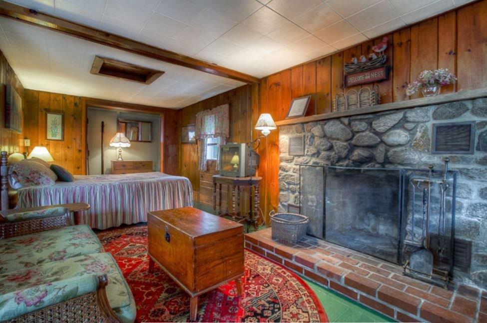 Cottage Place on Squam Lake Hospitality Real Estate